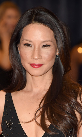 Lucy Liu tritt OnlyFans bei?: Finden wir es heraus   (Leaks, Nackt, Porno)