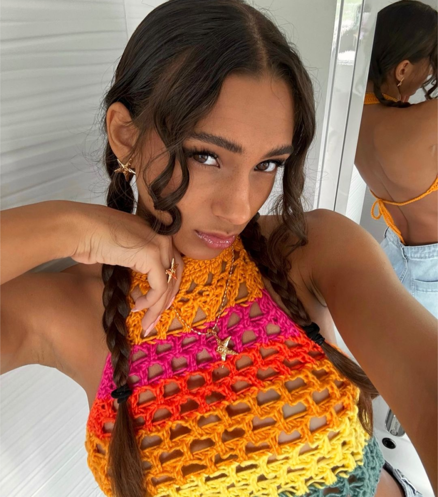 Guillia Otorini OnlyFans star takes a cute selfie